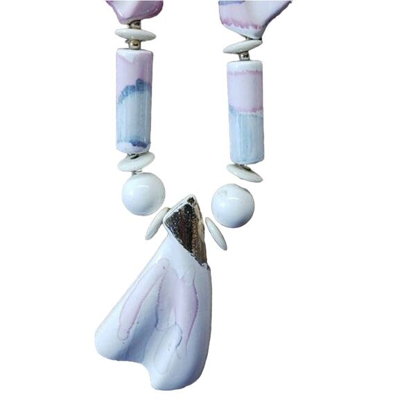 VTG Chunky Marbleized Pastel Painted Ceramic Statement Necklace l Length: 27" - Picture 7 of 11